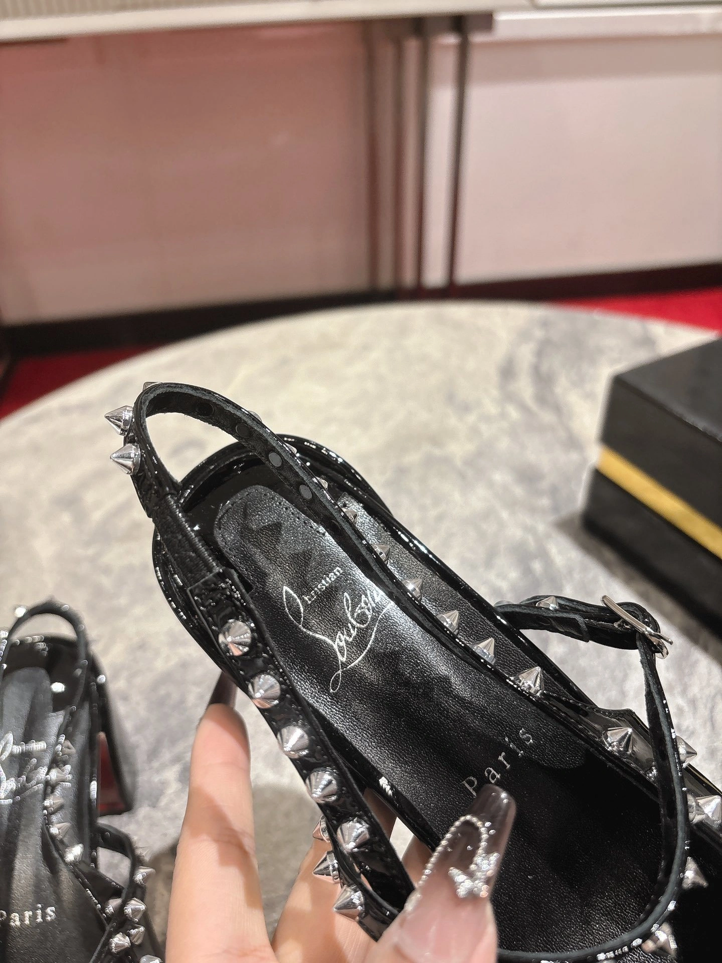 COCO-- 8ou2ou 1250705B439 Heel height：5.5CM Calfskin item:E-X150F0617